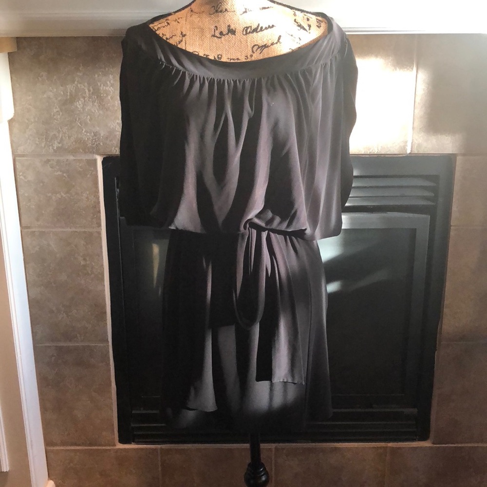 ❤️❤️ Simple yet chic black dress! ❤️❤️